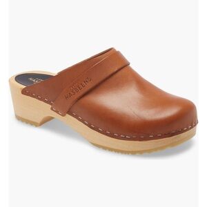 Swedish Hasbeens Husband Tan Leather Clogs - GREAT CONDITION!